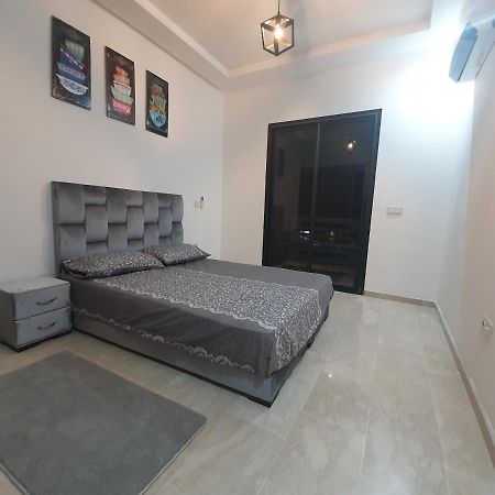 Deluxe Apartment In Marrakesh. Hevernage Flat Bagian luar foto